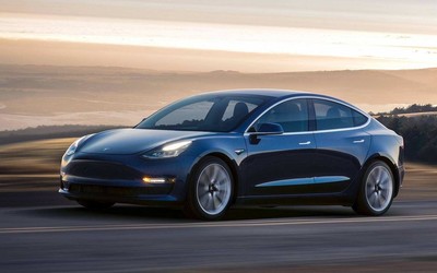 特斯拉拒絕向拼多多車主交付Model 3 稱違反交付政策